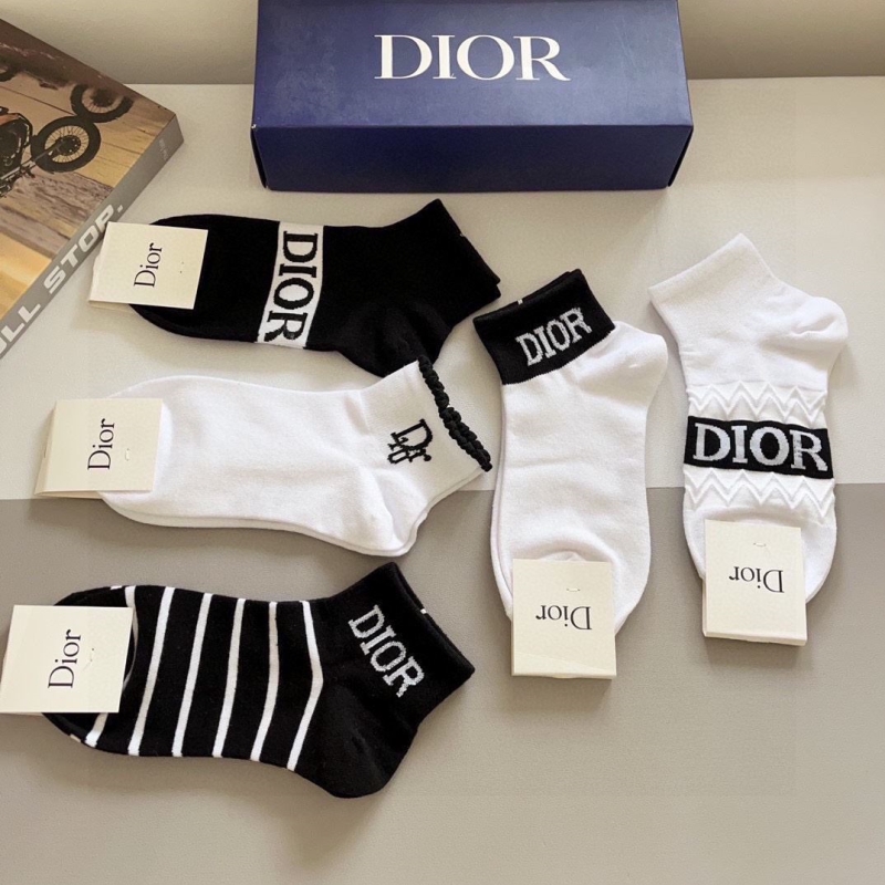 DIOR